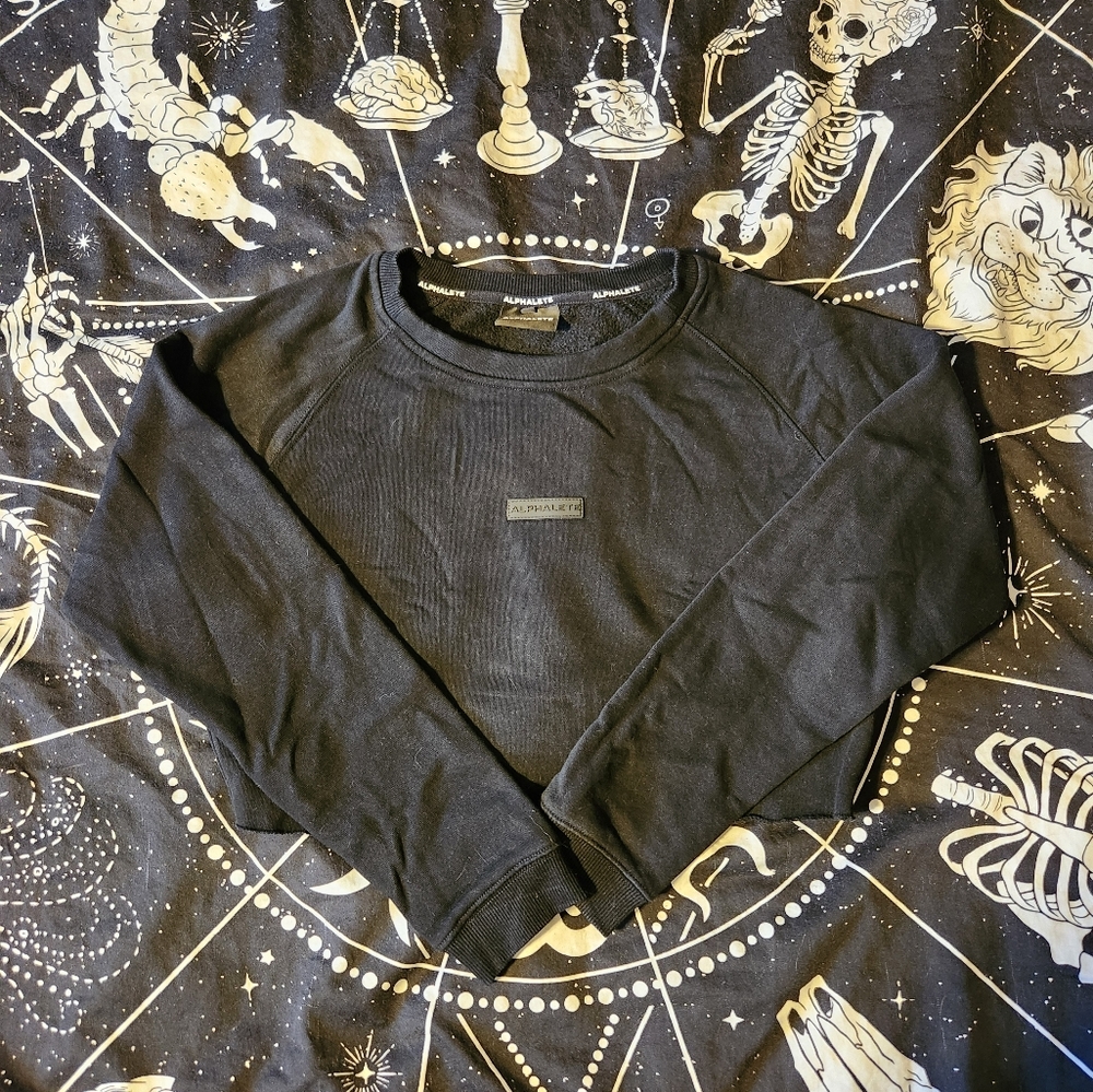 Black Alphalete Cropped Sweatshirt size Small